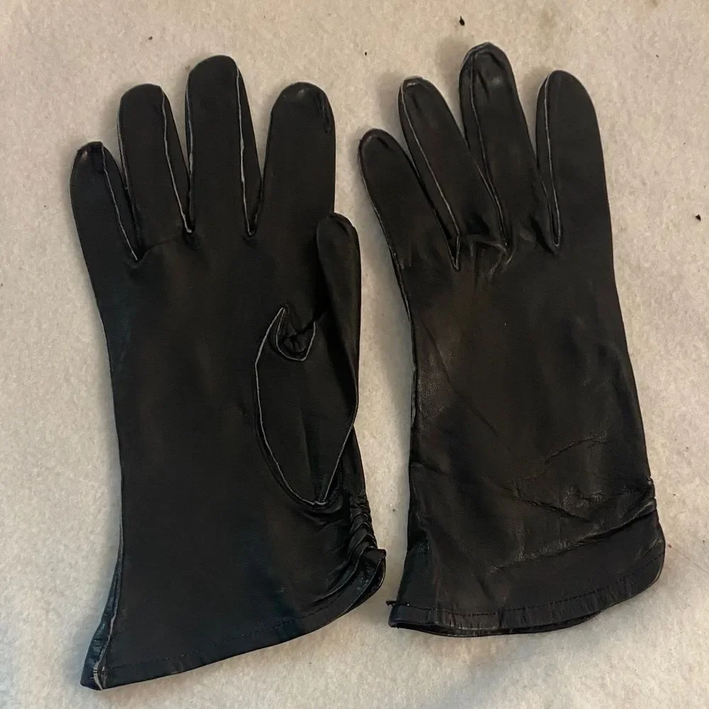 vintage Elegant Black Leather Gloves 7.5 soft